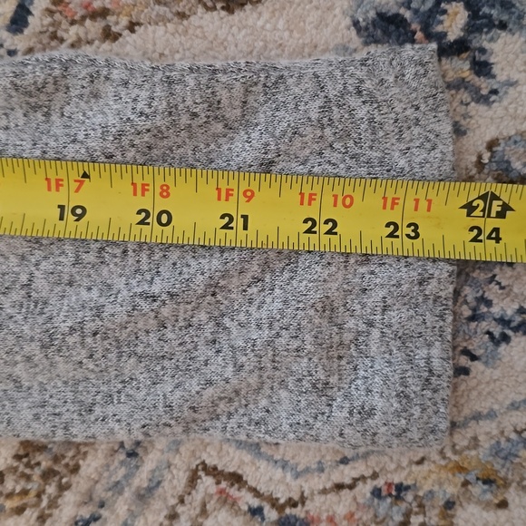 ST. JOHNS BAY WOMAN'S PLUS SIZE HEATHER GRAY LONG SLEEVES TOP SIZE 2X - Picture 13 of 14